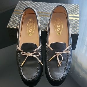 ❤️ Tod's 38.5B loafers
